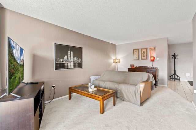 704, 718 12 Avenue Sw, Calgary