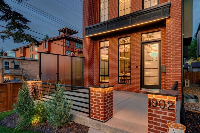 1902 13 Street Sw, Calgary