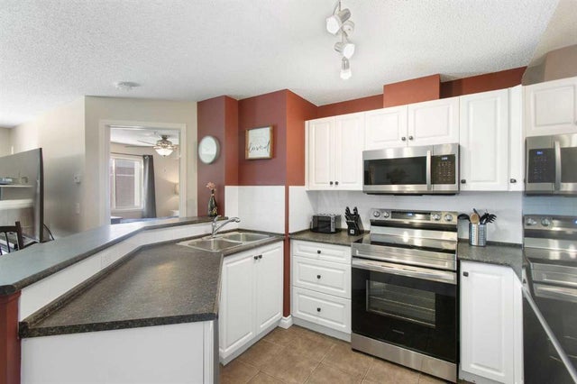 2204, 505 Railway Street W, Cochrane