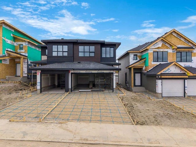 27 Heritage Heath, Cochrane