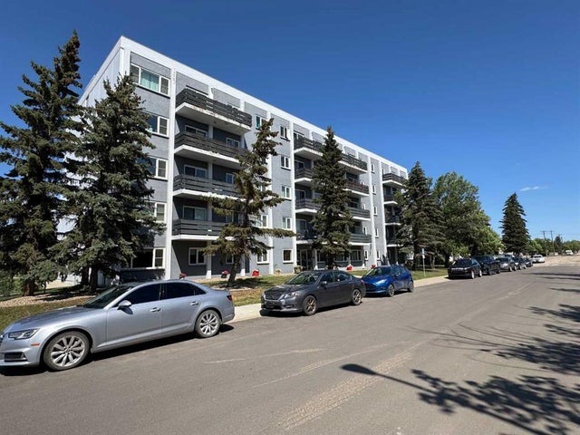 104, 10230 106 Avenue, Grande Prairie