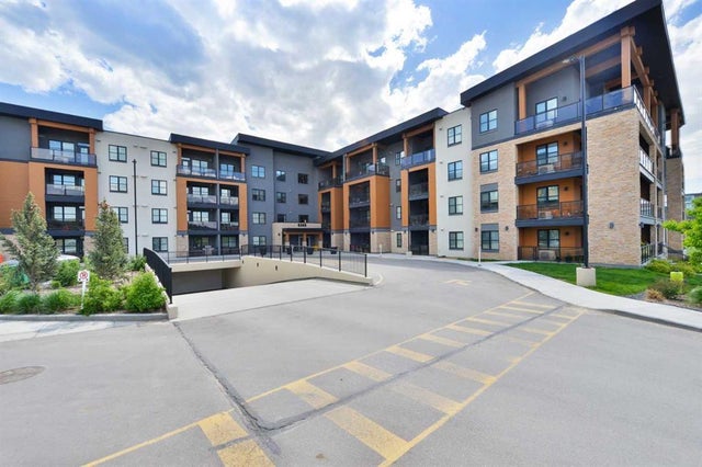415, 8355 19 Avenue Sw, Calgary