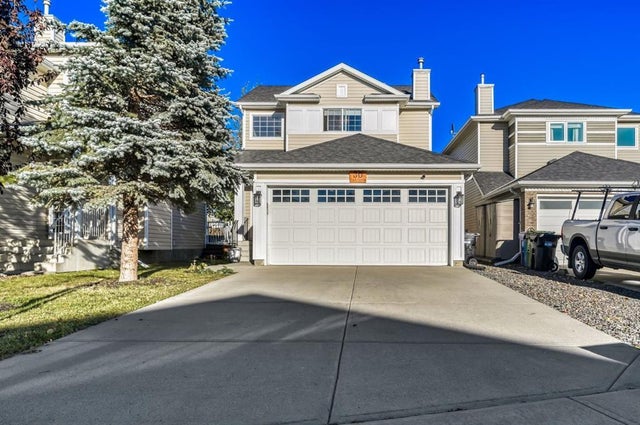 30 Royal Elm Drive Nw, Calgary
