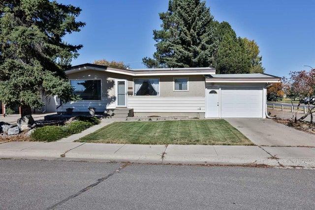 2727 7a Avenue N, Lethbridge