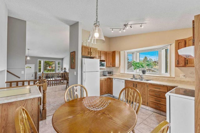 111 Edgebyne Crescent Nw, Calgary