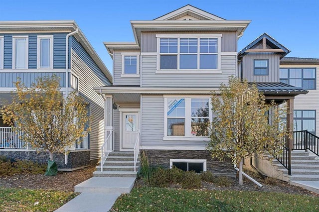129 Hotchkiss Way Se, Calgary