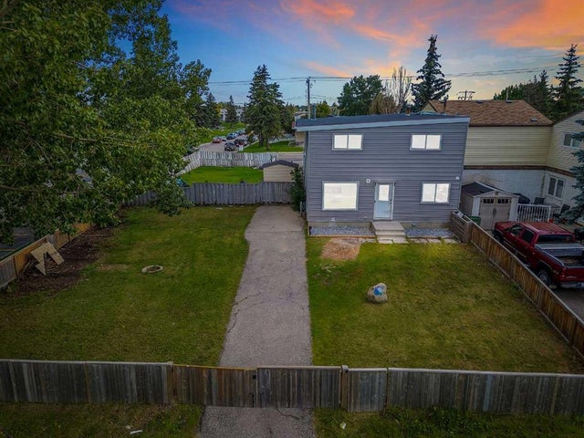 4311 7a Avenue Se, Calgary