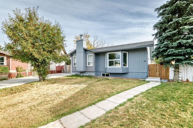 19 Rundlelawn Court Ne, Calgary