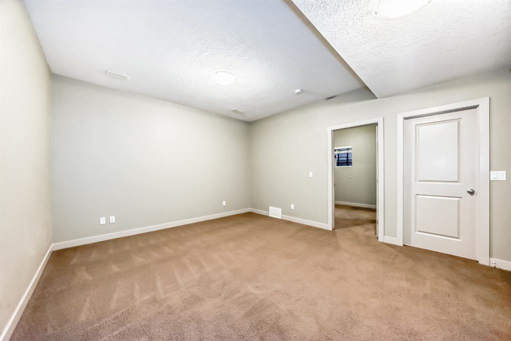 12 Cougar Ridge Landing Southwest, Calgary – Residential Row/Townhouse Listing Photo 41