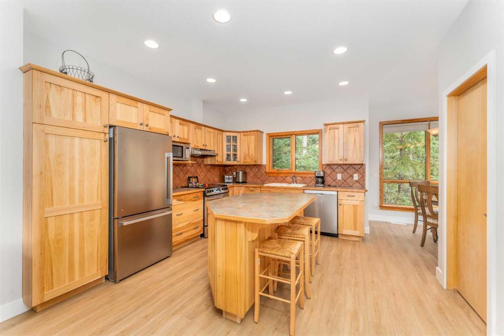 2, 300 Eagle Terrace Road, Canmore – Residential Row/Townhouse Listing Photo 3