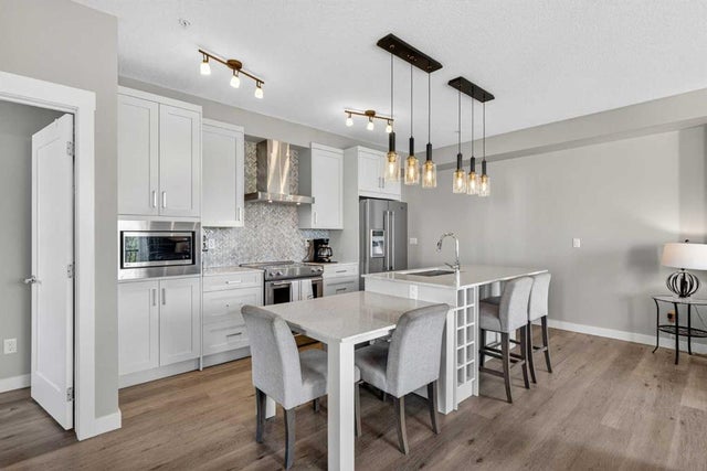 207, 20 Walgrove Walk Se, Calgary