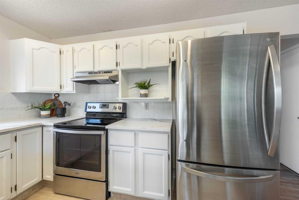 47 Hawkstone Drive Northwest, Calgary – Residential Detached Listing Photo 19