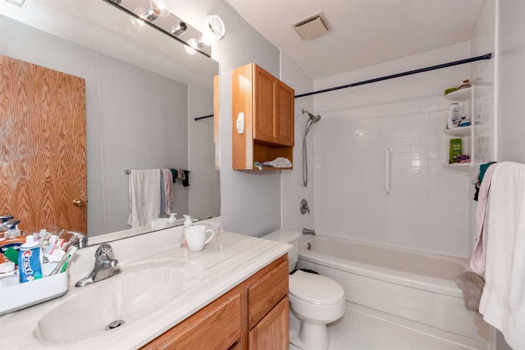 47 Hawkstone Drive Northwest, Calgary – Residential Detached Listing Photo 40