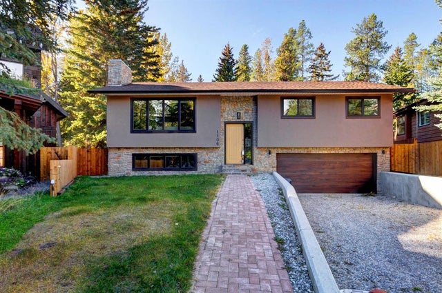 1106 Larch Place, Canmore