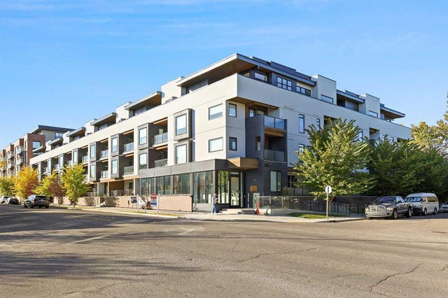 111, 3375 15 Street Sw, Calgary