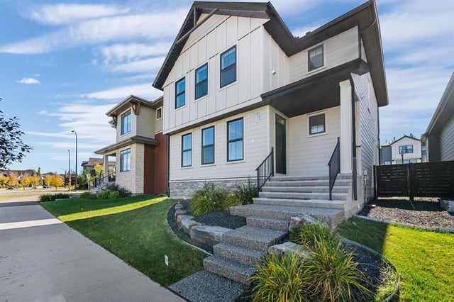 409 Shawnee Boulevard Sw, Calgary