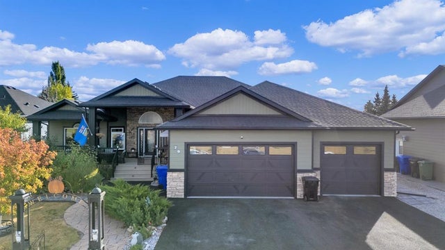 79 Harrison Green, Olds
