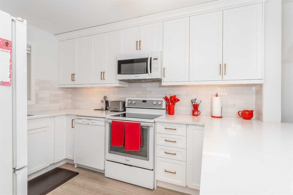 205, 112 Kananaskis Way, Canmore – Residential Row/Townhouse Listing Photo 4