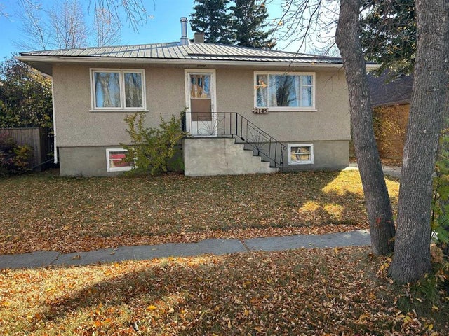 2149 23 Avenue, Didsbury
