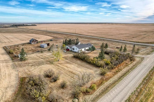 252002 Township Road 290, Acme