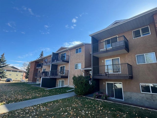 106, 27 Bennett Street, Red Deer