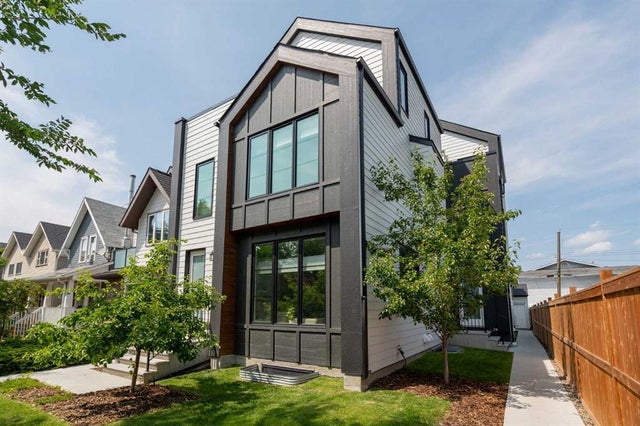 2, 136 21 Avenue Ne, Calgary