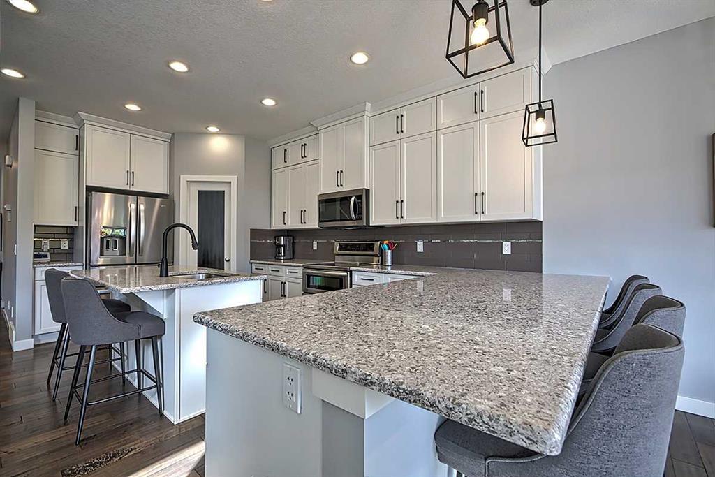 94 Masters Mews Southeast, Calgary – Residential Detached Listing Photo 7