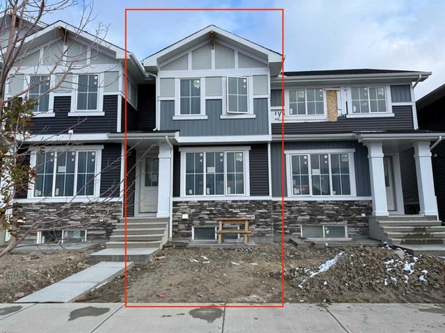 330 Sundown Road, Cochrane