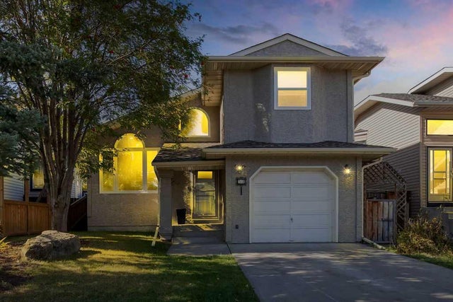 51 Hunters Crescent, Okotoks