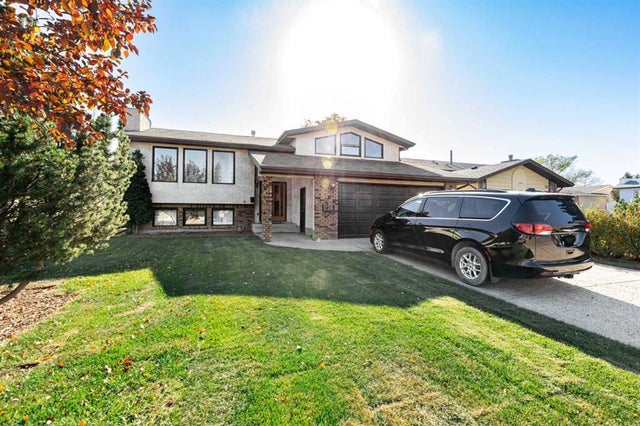 32 Huget Crescent, Red Deer