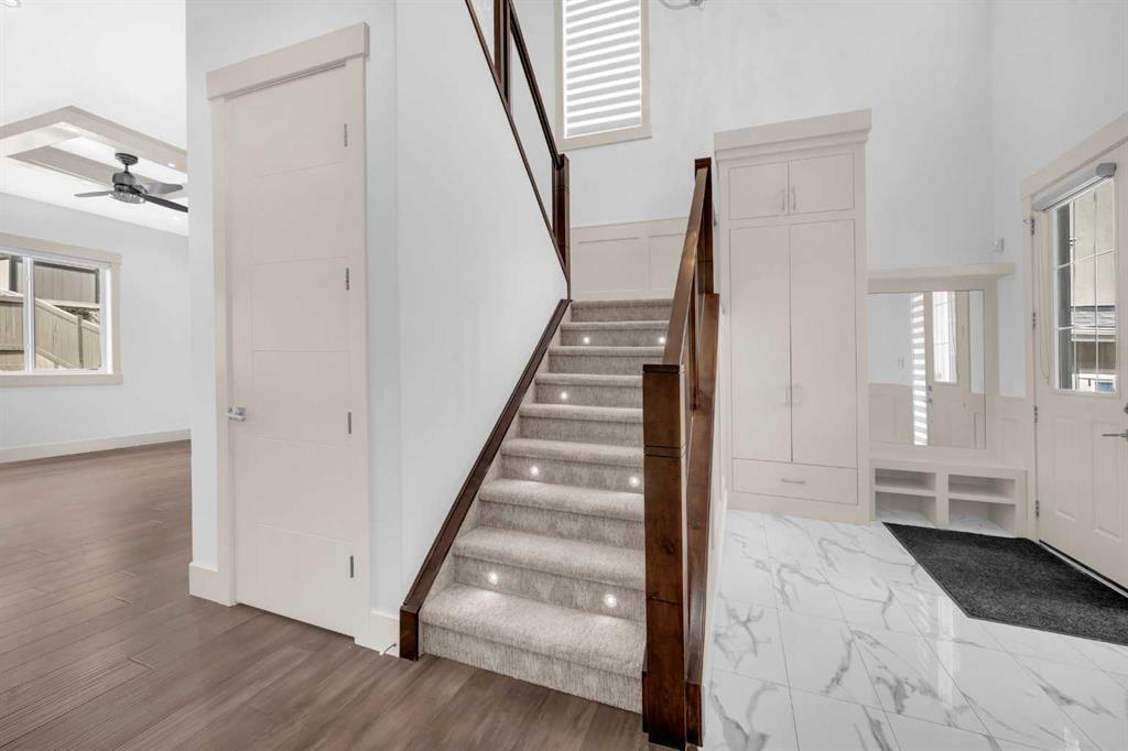 127 Evansview Road Northwest, Calgary – Residential Detached Listing Photo 3