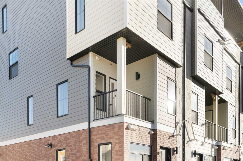 101, 156 Park Street, Cochrane – Residential Row/Townhouse Listing Photo 2