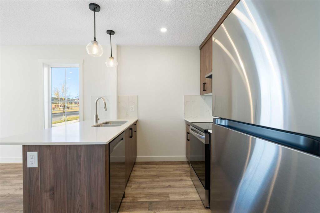 101, 156 Park Street, Cochrane – Residential Row/Townhouse Listing Photo 8