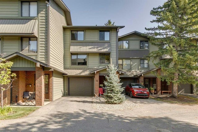 11, 10030 Oakmoor Way Sw, Calgary