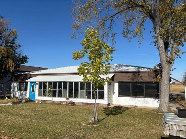 409 1 Avenue S, Coutts