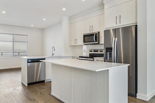 50 Cornerglen Manor Ne, Calgary