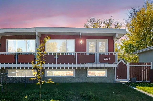 4213 26 Avenue Se, Calgary