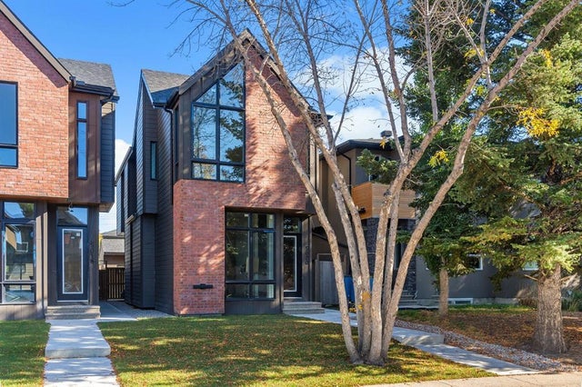 5020 21a Street Sw, Calgary