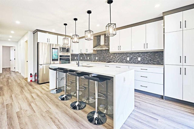77 Hartford Road Nw, Calgary