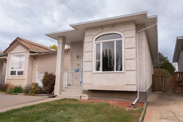 207 Mt Crandell Crescent W, Lethbridge