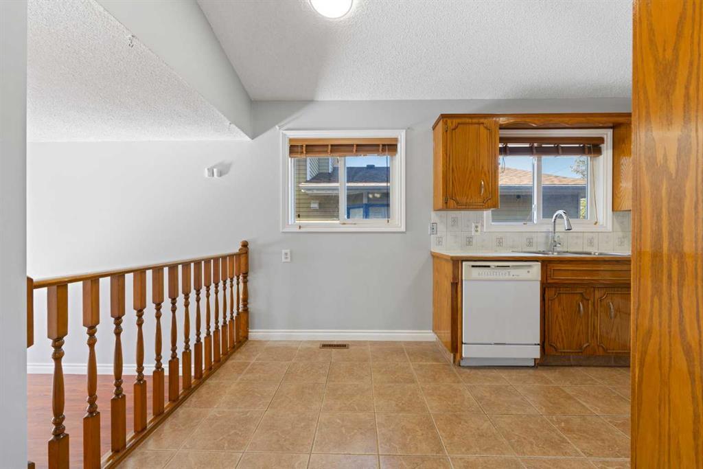 336 Whitworth Way Northeast, Calgary – Residential Detached Listing Photo 12