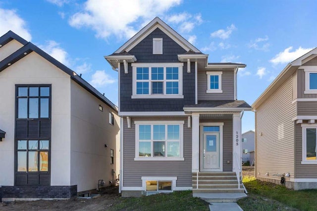 1205, Iron Ridge Avenue, Crossfield