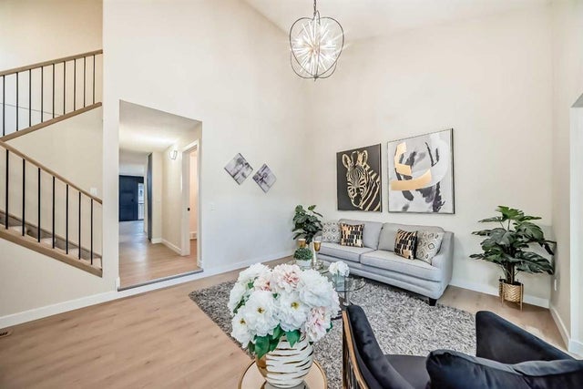 311 Shawnessy Drive Sw, Calgary