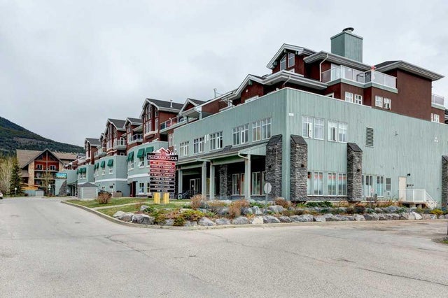 204, 1151 Sidney Street, Canmore