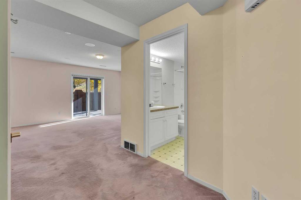 140 Valley Ridge Heights Northwest, Calgary – Residential Row/Townhouse Listing Photo 6