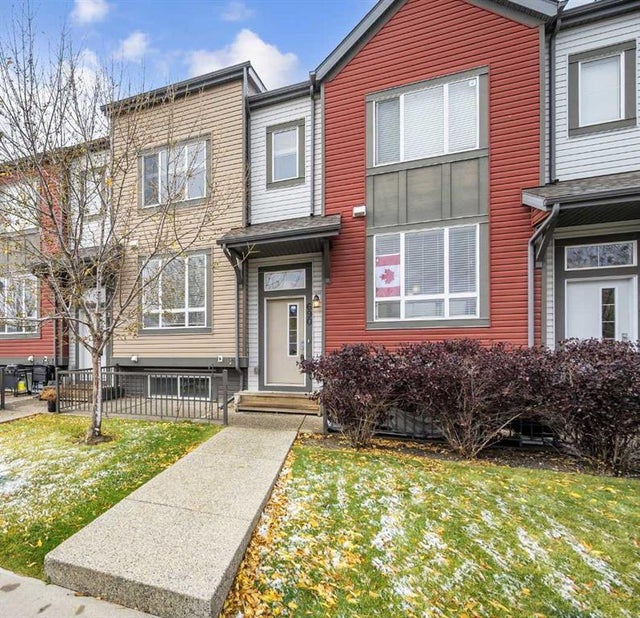 690 Copperpond Boulevard Se, Calgary