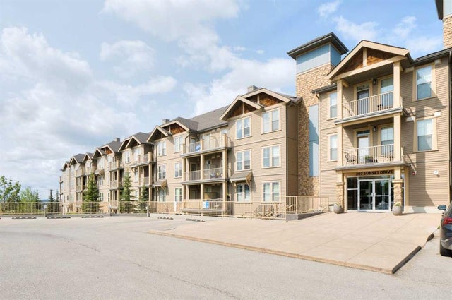 111, 207 Sunset Drive, Cochrane