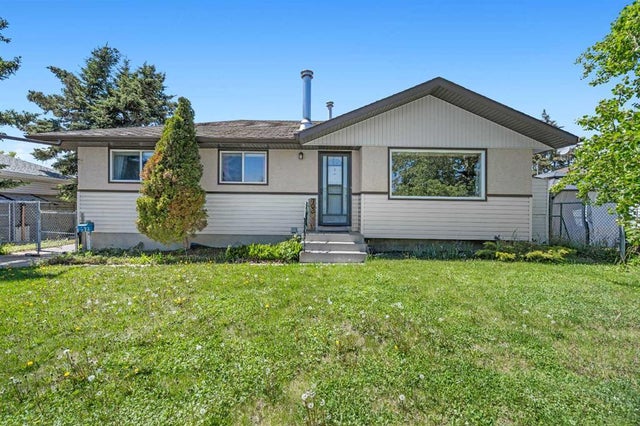 703 47 Street Se, Calgary