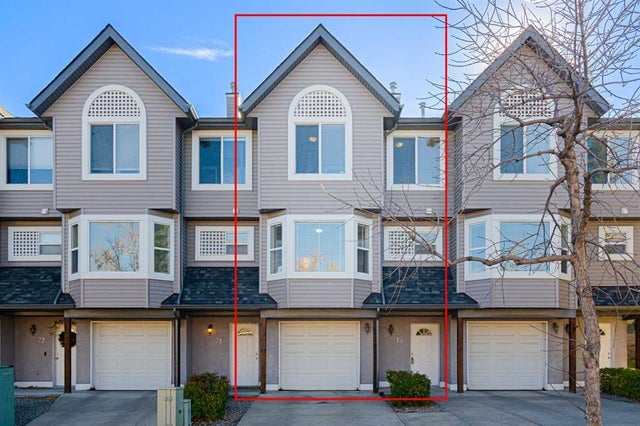 19 Sandarac Road Nw, Calgary