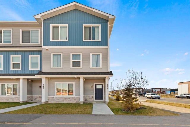 344 Corner Meadows Square Ne, Calgary